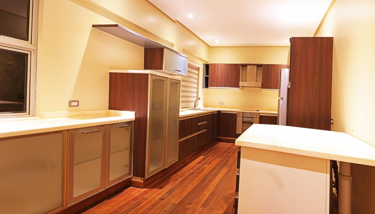The Oriental Luxury Suites Batangas Room photo