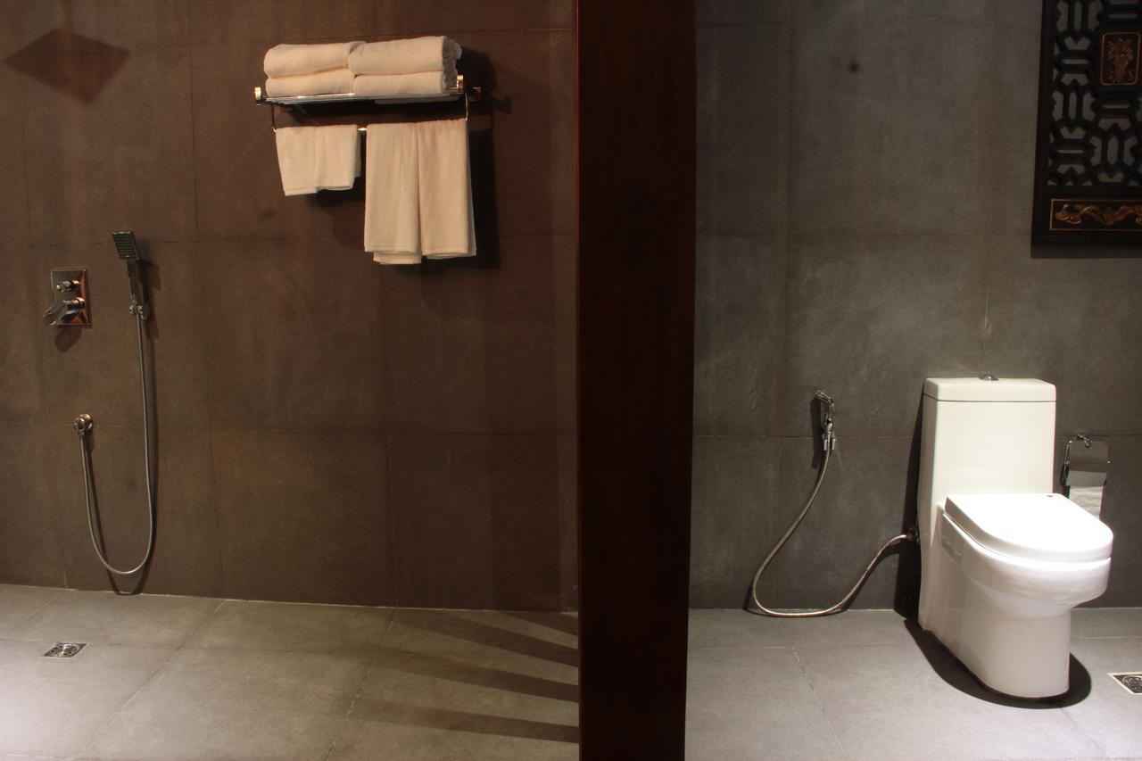The Oriental Luxury Suites Batangas Room photo