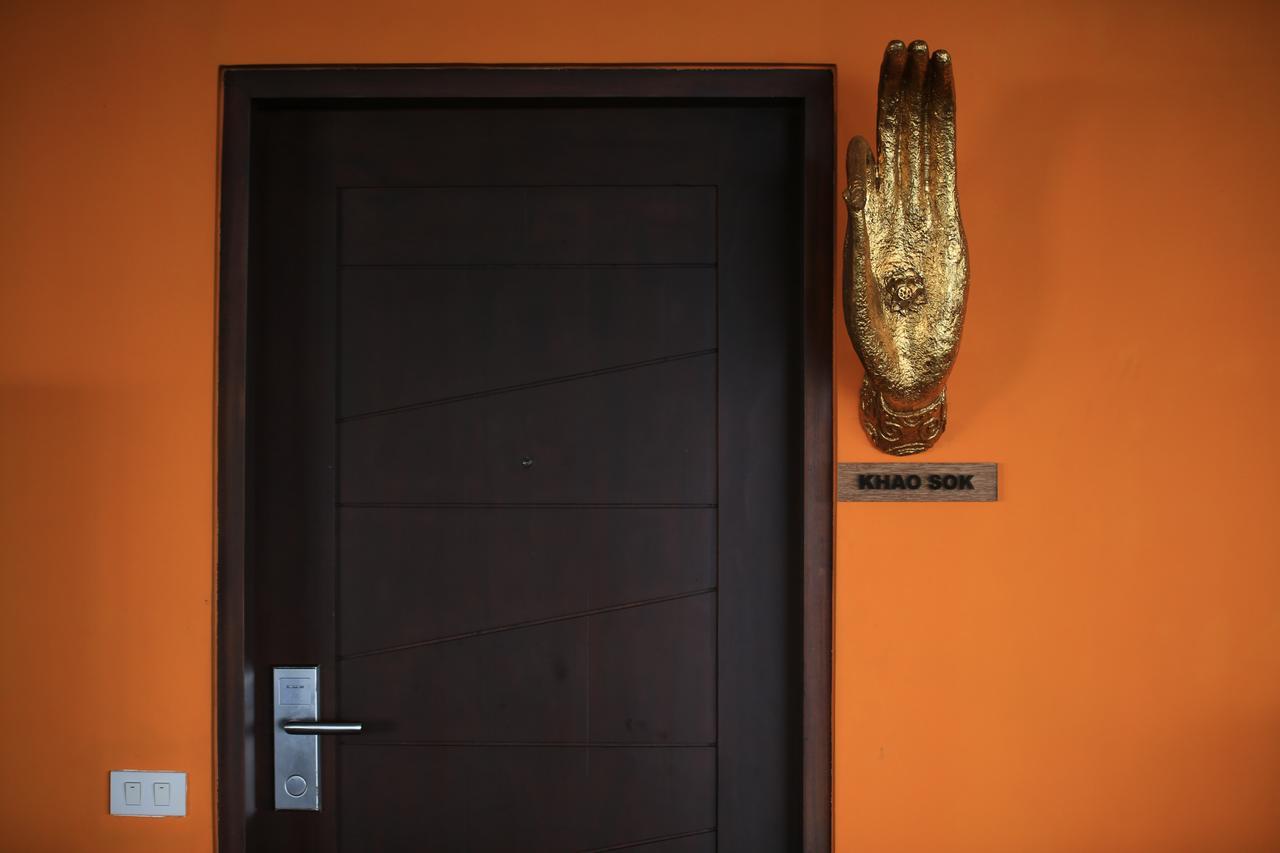 The Oriental Luxury Suites Batangas Room photo