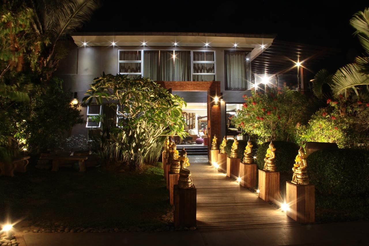 The Oriental Luxury Suites Batangas Exterior photo